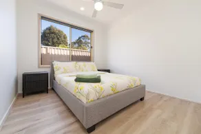 3BR Guesthouse w Sunroom Near Stanhope Leisure - Image 5