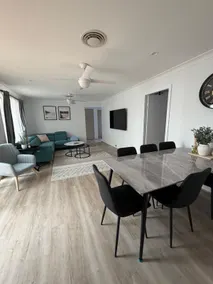 3BR Guesthouse w Sunroom Near Stanhope Leisure - Image 2