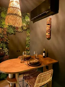 Black Oasis – Exotic Suite with Spa - Image 5