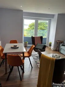 Briar Cliff Sea View Apartment - Image 2