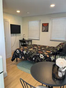 Entire Unit in Downtown Princeton - Image 2