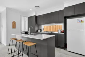Leppington 5BR With Parking And Close To ED Square - Image 5