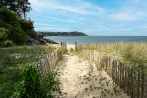 Oceanfront • Private park • Private beach access - Image 5
