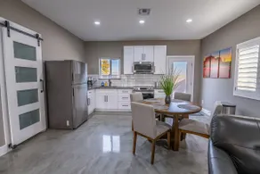 modern 2 bedroom house in a quiet neighborhood. - Image 5