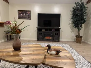 Country Lake Getaway - Image 3