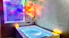 Suite Even , Luxury love Room & Balnéo de 60m2. - Image 4