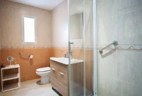 Peaceful 3BR near El Retiro - Image 5