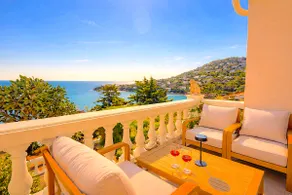 New – Stunning sea view – Calanques below - Image 3