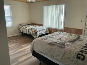 Rainy River Fishing Cabin Near Lake of the Woods - Image 3
