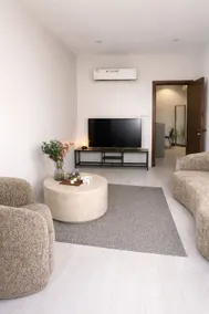 Sunshine Flat - Image 4