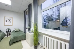 Central Kehra Business Stay, Walk Everywhere - Image 2