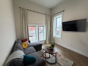 Corner River View Loft - Main St Washington 102 - Image 4