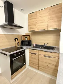Refurbished apartment - Image 5