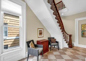 The Maple Suite - Historic Charm, Modern Luxury, F - Image 2