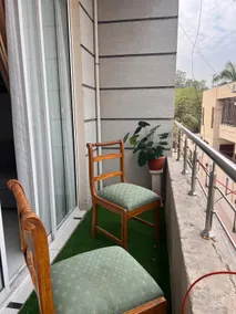 Secure and modern 2 BR place in the Centre of city - Image 4