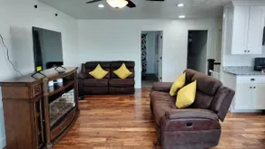 Angel’s airbnb - Image 5