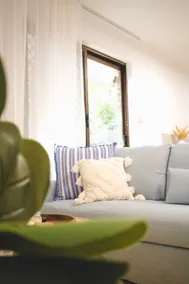 Coastal Family Stay! Modern, stylish, spacious! - Image 3