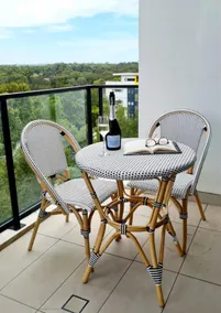 Huntington Apartment in Rouse Hill Shopping Centre - Image 3