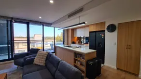 Huntington Apartment in Rouse Hill Shopping Centre - Image 5