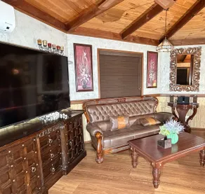 Romantic Spa Retreat Private Sauna & Hot Tub - Image 3