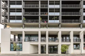 Resort-Style 3BR Near CBD with Courtyard - Image 4