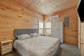 Dock Holiday - Image 4
