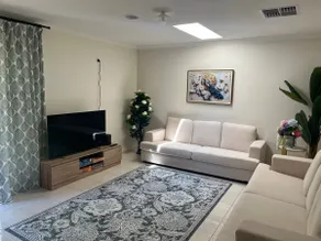Your Leafy Ivanhoe Retreat - Image 2