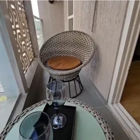 Neon - Royal Nest Aerotel with Pvt Balcony -1 km from Airport - Image 3