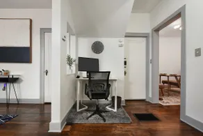 Near Acrisure & PPG | Free Parking | Sleeps 3 - Image 3