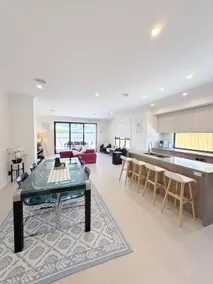 Urban Island Escape - Central Cowes - Image 3
