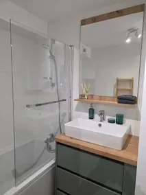3 stars Apartment Downtown | 1 Bedroom | Parking - Image 5