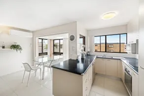 2 Seabelle - 2 bedroom unit opposite the beach in Cotton Tree - Image 4