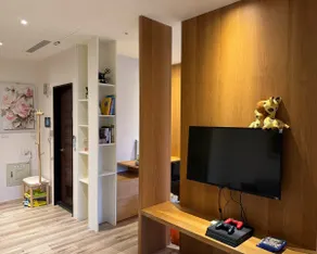 Breakfast included, simple wooden decor, PS4 game console (pet and electric car friendly) - Image 2
