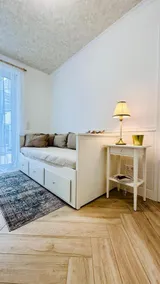 Large apartment with terrace - very central NEW - Image 4