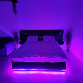 Luxurious Apartment with Finnish Sauna - Atomic - Image 3