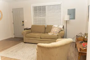 Private 2BR Guest Apartment - Image 3