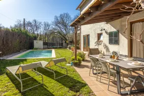 Ideal for families! Pool, BBQ, and relaxation - Image 2