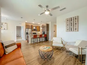 XL 1BR 2-King Beds Near Mayo Pool Gym Workspace - Image 4