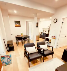 OakNest | 2Bedroom Suite | Free Parking | Licensed - Image 2