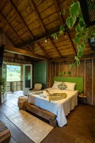 Cabin with Fireplace, Bathtub and Spectacular View! - Image 4
