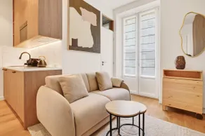 Modern apartment near subway - Image 3