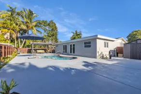 Paradise Home Pool - Image 3