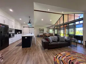 Forest Retreat for Families & Groups | Sleeps 11 - Image 2