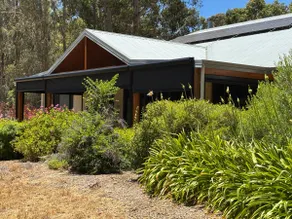 Forest Retreat for Families & Groups | Sleeps 11 - Image 4