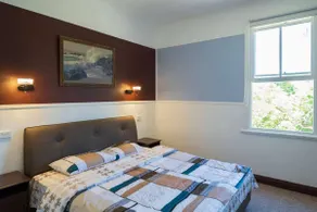 Homelike Suites in Central Leura Minutes to Shops & Train - Image 5