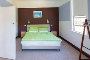 Homelike Suites in Central Leura Minutes to Shops & Train - Image 4
