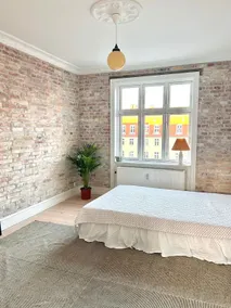 Two-story apartment with large balcony close to the city center - Image 5