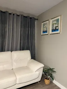 Private Unit | Free Parking | Self Check-In - Image 4