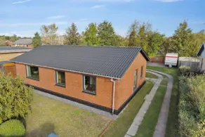Leons House - Image 2
