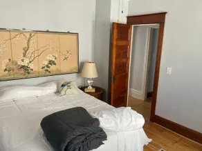Newly remodeled. Comfortable home. - Image 5
